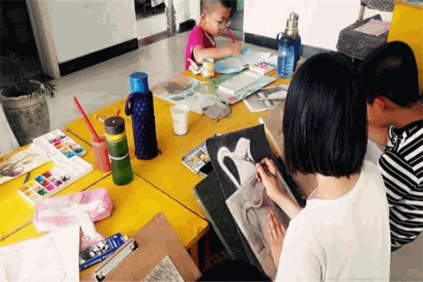 画未来美术教育